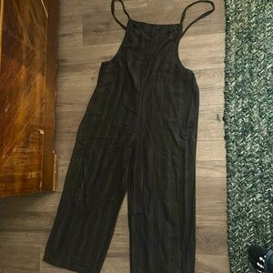 Volcom, black charcoal, size large, wide leg overalls